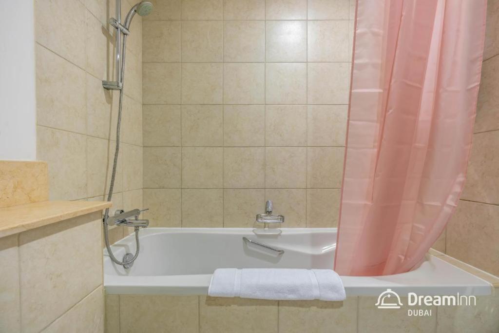 Dream 1br - Burj With Fountain View Apartment Dubai