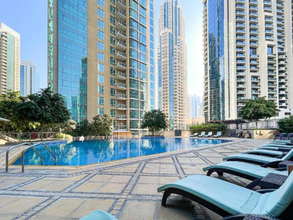 Dream 1br - Burj With Fountain View Dubai